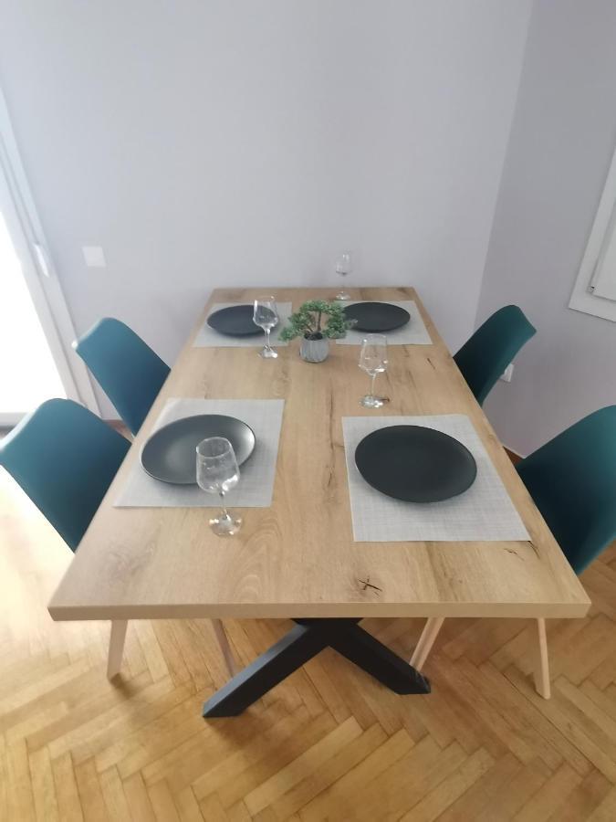 Penthouse Spacious W Super Wifi & Terrace, 2 Min From Metro Athen Eksteriør billede