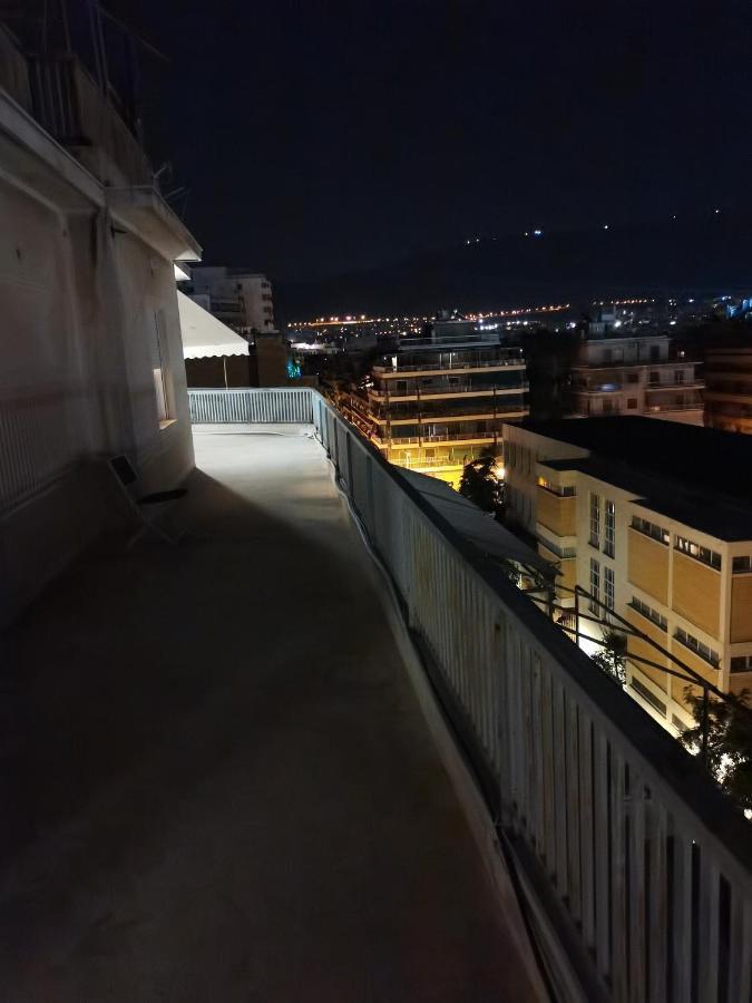 Penthouse Spacious W Super Wifi & Terrace, 2 Min From Metro Athen Eksteriør billede
