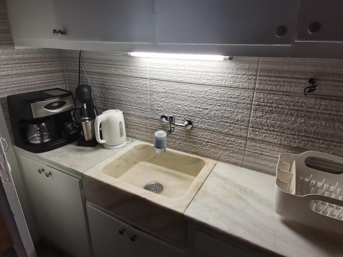 Penthouse Spacious W Super Wifi & Terrace, 2 Min From Metro Athen Eksteriør billede